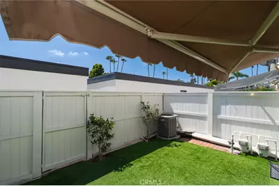 1086 Buckingham, Newport Beach, CA 92660 - Photo 23