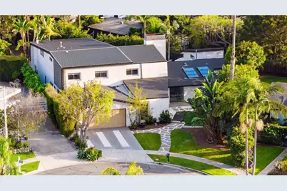 341 Vista Baya, Costa Mesa, CA 92627 - Photo 35