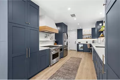 132 E 23rd Street, Costa Mesa, CA 92627 - Photo 9