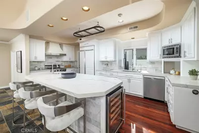 332 Holmwood Drive, Newport Beach, CA 92663 - Photo 17