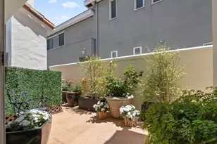 300 S Bay Front, Newport Beach, CA 92662 - Photo 17