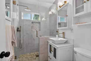 1010 W 19th, Costa Mesa, CA 92627 - Photo 17