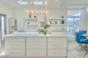 252 Mayflower, Newport Beach, CA 92660 - Photo 11