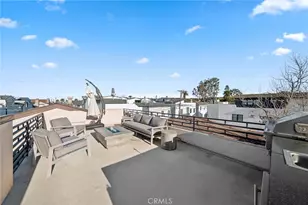 417 1/2 Poinsettia Ave, Corona del Mar, CA 92625 - Photo 3