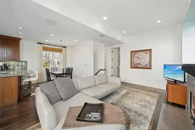 417 1/2 Poinsettia Avenue, Corona del Mar, CA 92625 - Photo 9