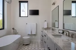 419 Goldenrod Ave, Corona del Mar, CA 92625 - Photo 13