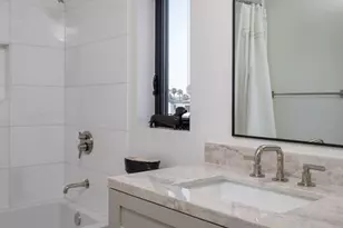 419 Goldenrod Ave, Corona del Mar, CA 92625 - Photo 15