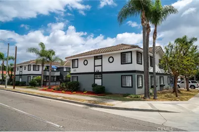 875 N Olive, Orange, CA 92867 - Photo 3