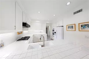 8 Longbourn Aisle, Irvine, CA 92603 - Photo 9