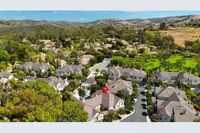 8 Longbourn Aisle, Irvine, CA 92603 - Photo 3