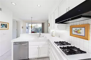 8 Longbourn Aisle, Irvine, CA 92603 - Photo 11
