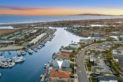 17033 Edgewater Lane, Huntington Beach, CA 92649 - Photo 27