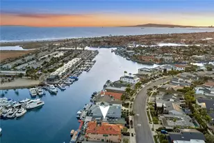 17033 Edgewater Ln, Huntington Beach, CA 92649 - Photo 27