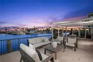 17033 Edgewater Ln, Huntington Beach, CA 92649 - Photo 25