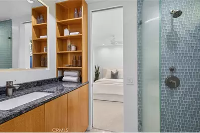 17033 Edgewater Lane, Huntington Beach, CA 92649 - Photo 15