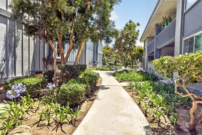 17142 Pacific Coast #201, Huntington Beach, CA 92649 - Photo 29