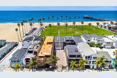 920 E Oceanfront, Newport Beach, CA 92661 - Photo 3