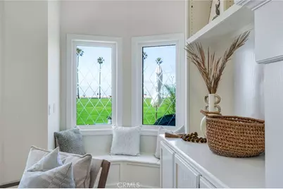 920 E Oceanfront, Newport Beach, CA 92661 - Photo 13