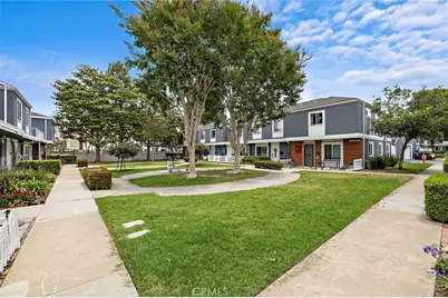 115 Morristown, Costa Mesa, CA 92626 - Photo 3