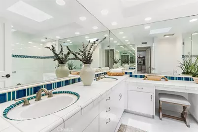 4 Skysail, Corona del Mar, CA 92625 - Photo 23