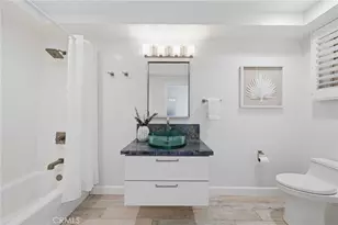 419 E Balboa, Newport Beach, CA 92661 - Photo 25