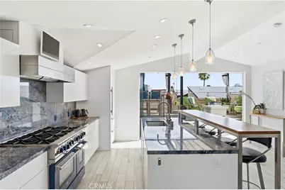 419 E Balboa, Newport Beach, CA 92661 - Photo 9