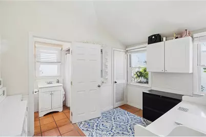 611 Larkspur, Corona del Mar, CA 92625 - Photo 17