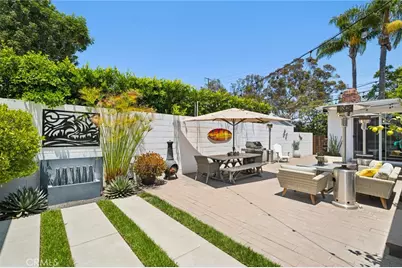 299 Mesa Drive, Costa Mesa, CA 92627 - Photo 35