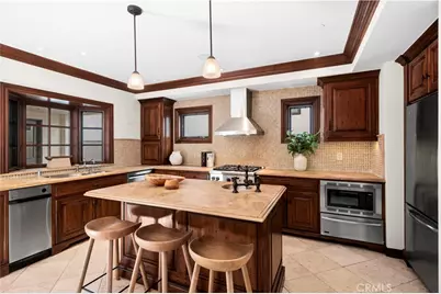 707 Larkspur Avenue, Corona del Mar, CA 92625 - Photo 9