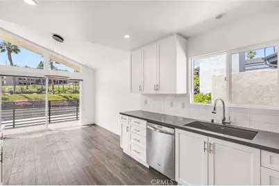 222 Old Newport Boulevard, Newport Beach, CA 92663 - Photo 7