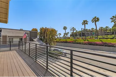 222 Old Newport Boulevard, Newport Beach, CA 92663 - Photo 23