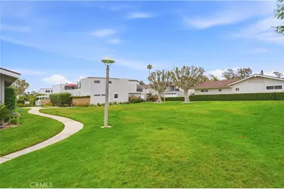 2413 Venier, Costa Mesa, CA 92627 - Photo 35