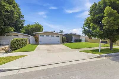 2128 College, Costa Mesa, CA 92627 - Photo 3