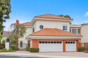 2 Belcourt, Newport Beach, CA 92660 - Photo 1