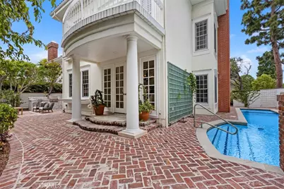 2 Belcourt, Newport Beach, CA 92660 - Photo 5