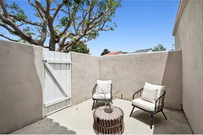 418 Vista Trucha, Newport Beach, CA 92660 - Photo 13
