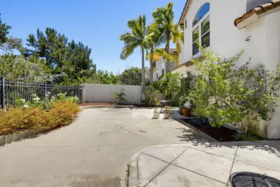 25851 Miramonte Drive, Mission Viejo, CA 92692 - Photo 49