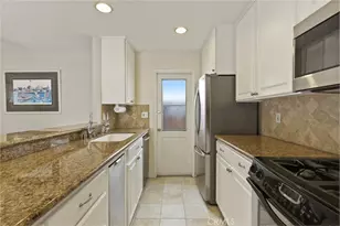 238 Walnut St, Newport Beach, CA 92663 - Photo 9