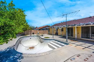 2023 S Janette Ln, Anaheim, CA 92802 - Photo 23