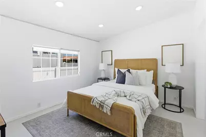 260 Mayflower, Newport Beach, CA 92660 - Photo 17