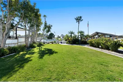 260 Mayflower, Newport Beach, CA 92660 - Photo 27
