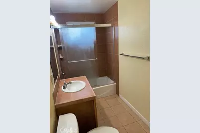 136 E Bay, Costa Mesa, CA 92627 - Photo 25