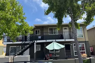136 E Bay, Costa Mesa, CA 92627 - Photo 3