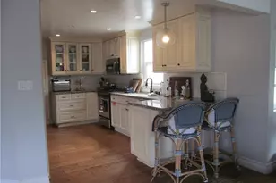 520 W Balboa Blvd, Newport Beach, CA 92661 - Photo 11