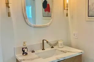 24 Saratoga, Newport Beach, CA 92660 - Photo 15