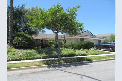 2801 Carob, Newport Beach, CA 92660 - Photo 3