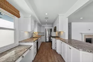 2137 Channel, Newport Beach, CA 92661 - Photo 11