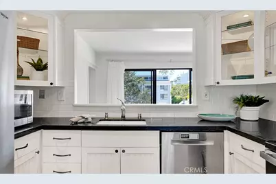 2 Land Fall Court, Newport Beach, CA 92663 - Photo 7