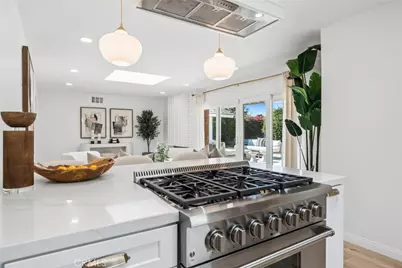 926 Bellis Street, Newport Beach, CA 92660 - Photo 9