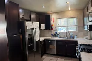 395 Victoria, Costa Mesa, CA 92627 - Photo 7